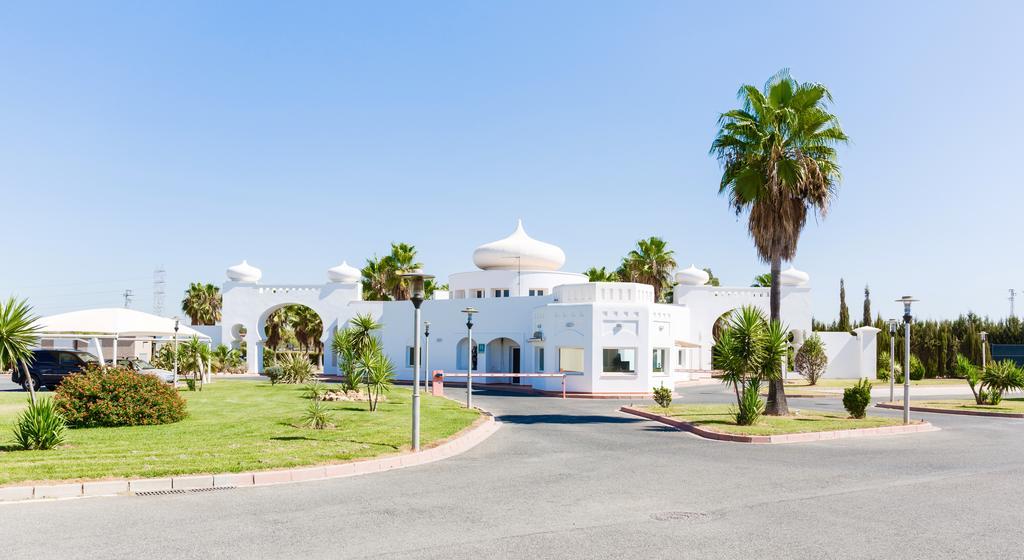 Hotel Alkalat Alcalá de Guadaira Esterno foto